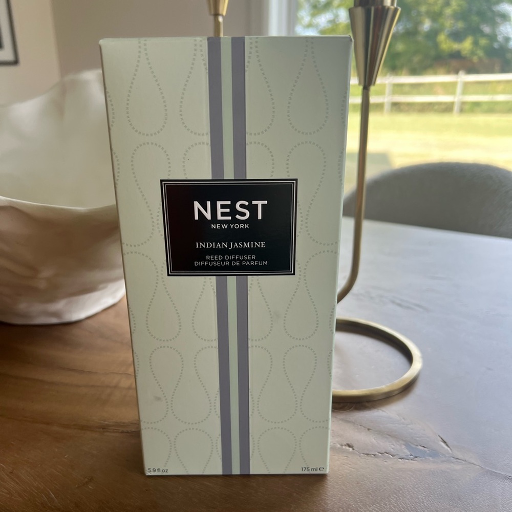 NEST Fragrances Indian Jasmine Reed Diffuser - White and Gray